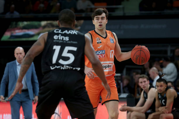 他的成功让 他的成功让