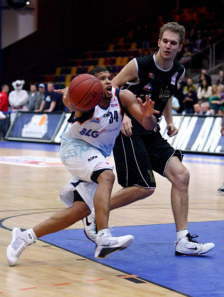 的手递手 的手递手